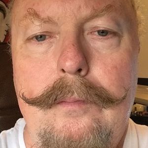 Meet your Posher, Travis